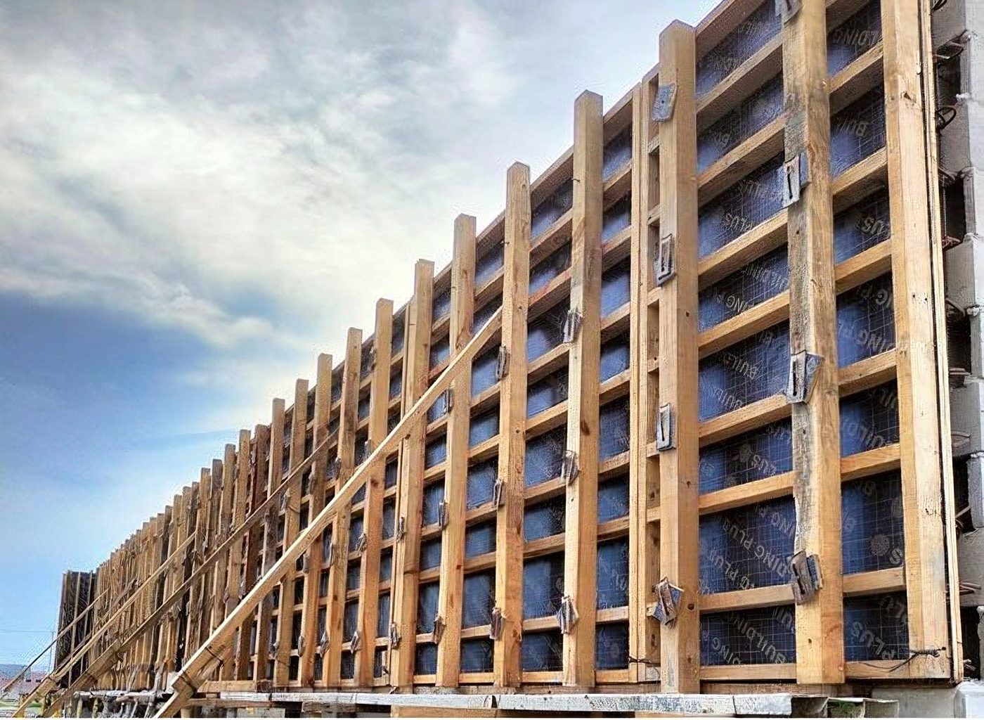 Cimbrado y colado de concreto en obra