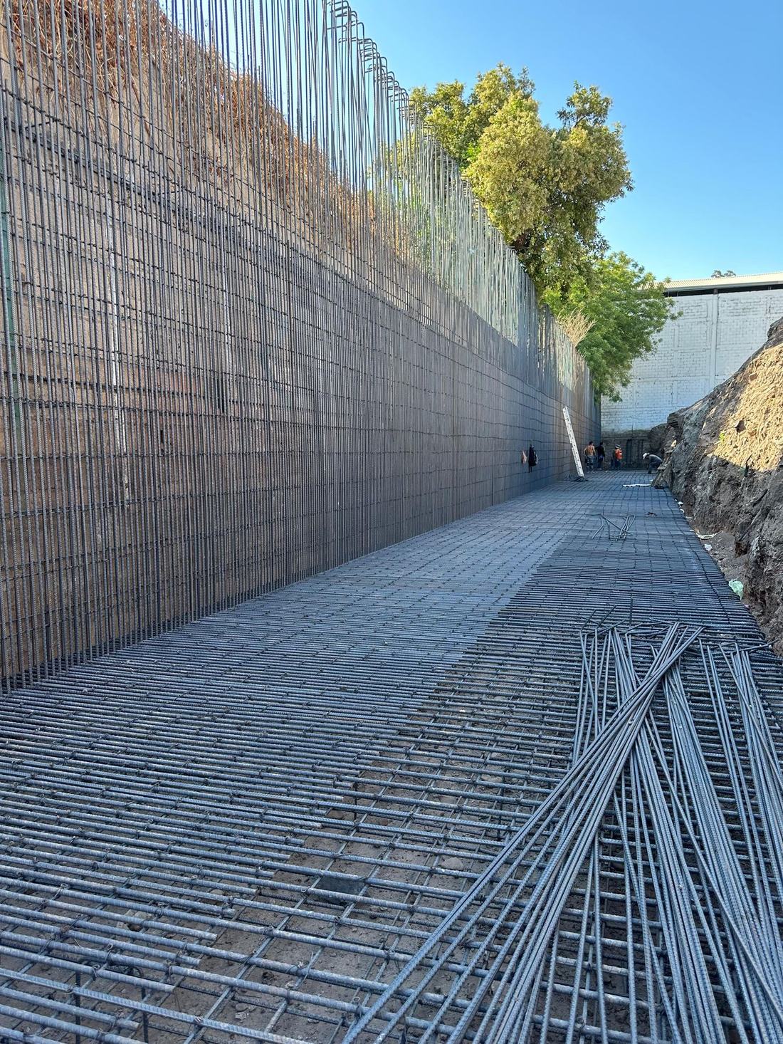 Muro de contención armado por KROL
